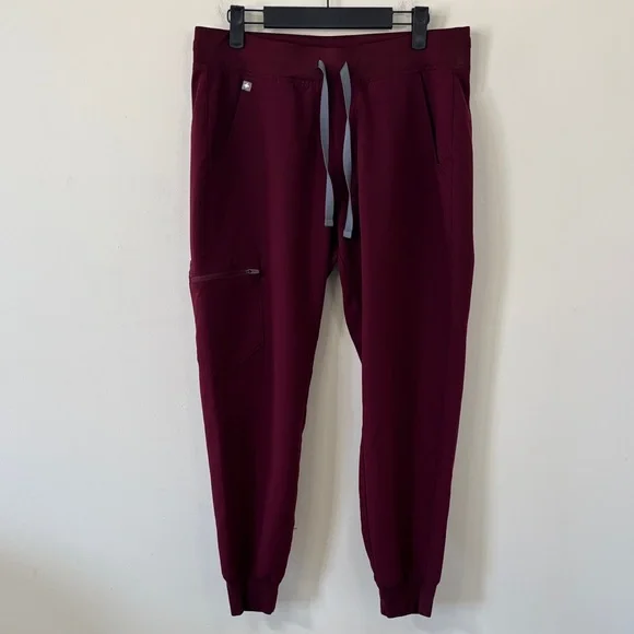 FIGS Zamora Jogger Scrub Pants Burgundy Size Medium Petite - Picture 2 of 11